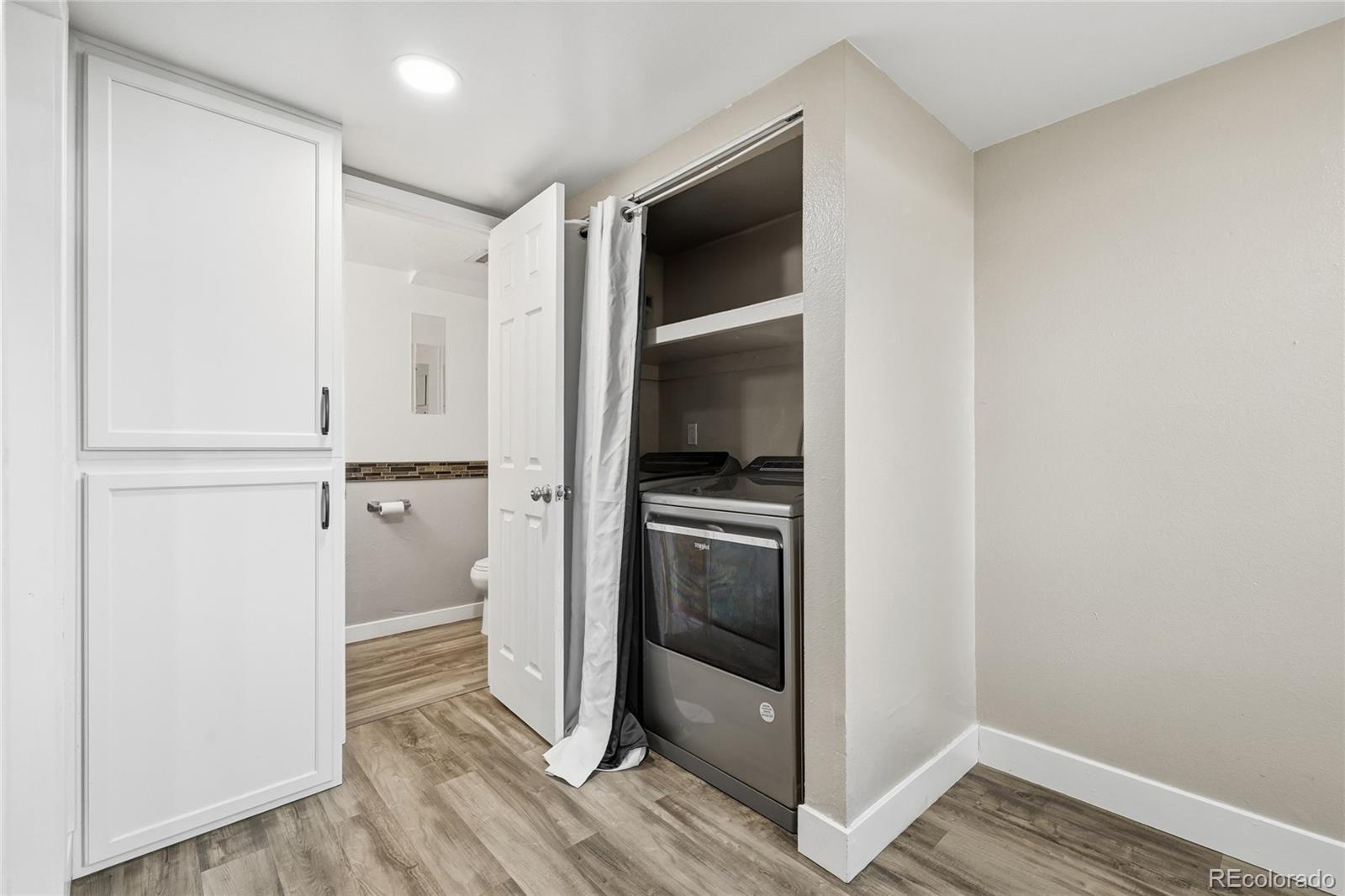 MLS Image #9 for 3550 s harlan street,denver, Colorado