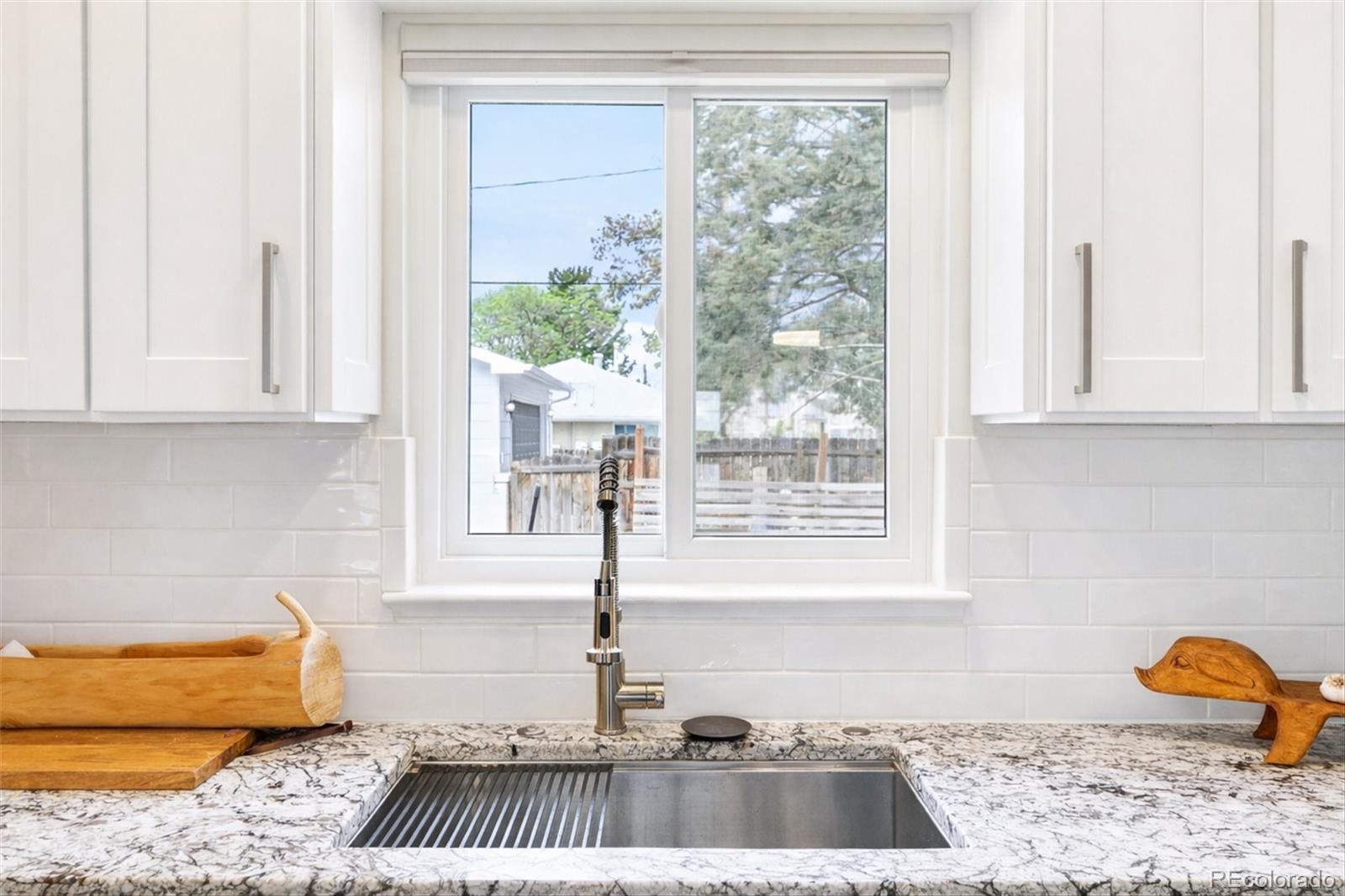 MLS Image #14 for 2201 s dexter street,denver, Colorado