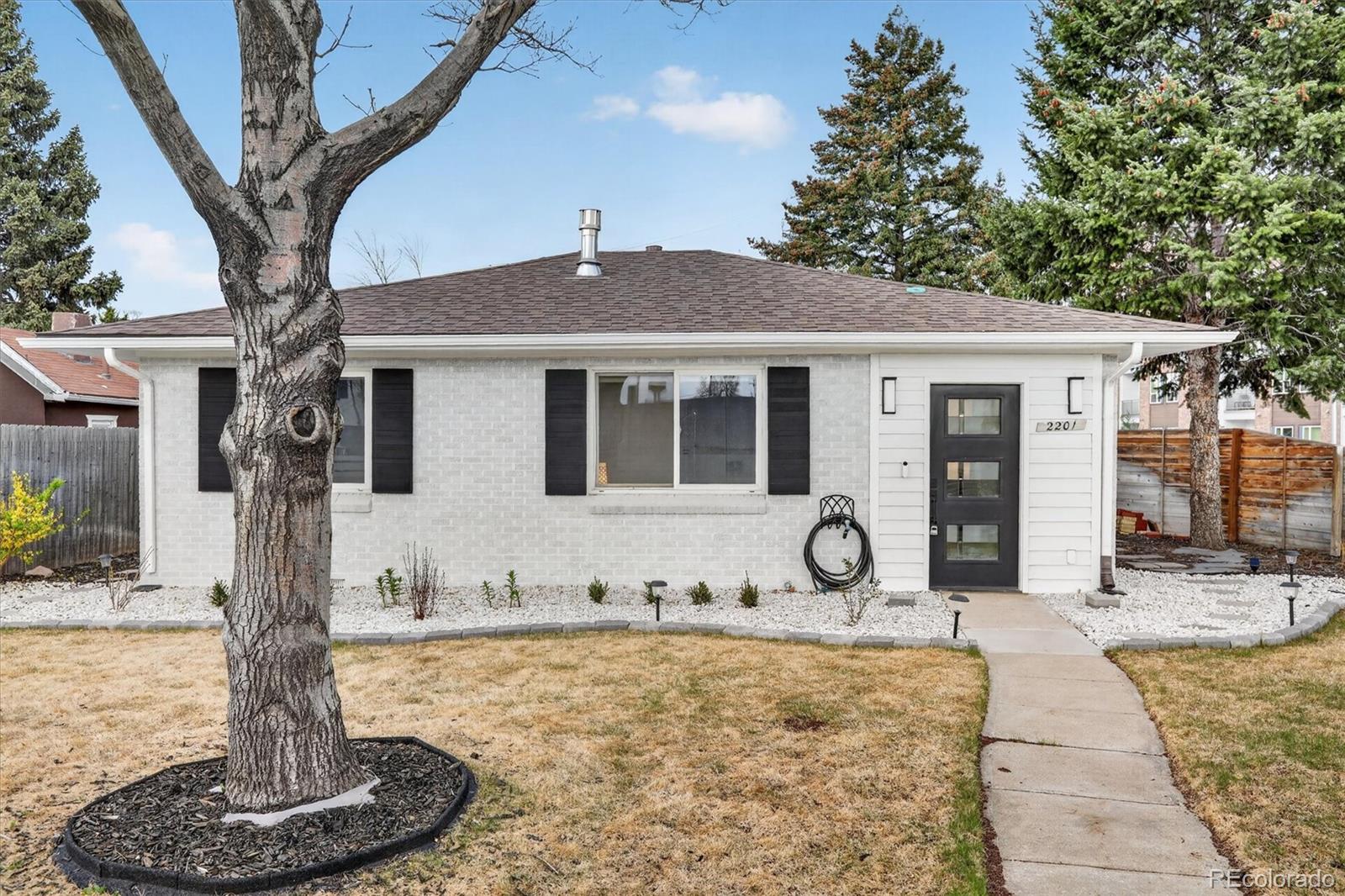 MLS Image #3 for 2201 s dexter street,denver, Colorado