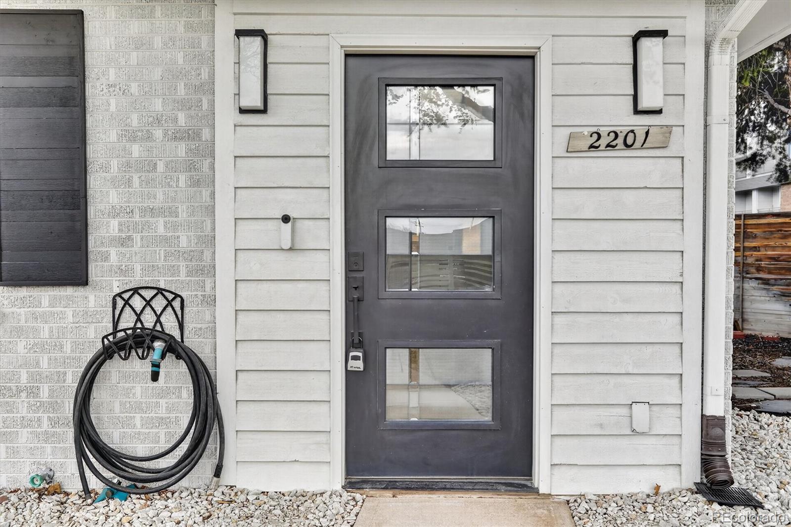 MLS Image #5 for 2201 s dexter street,denver, Colorado