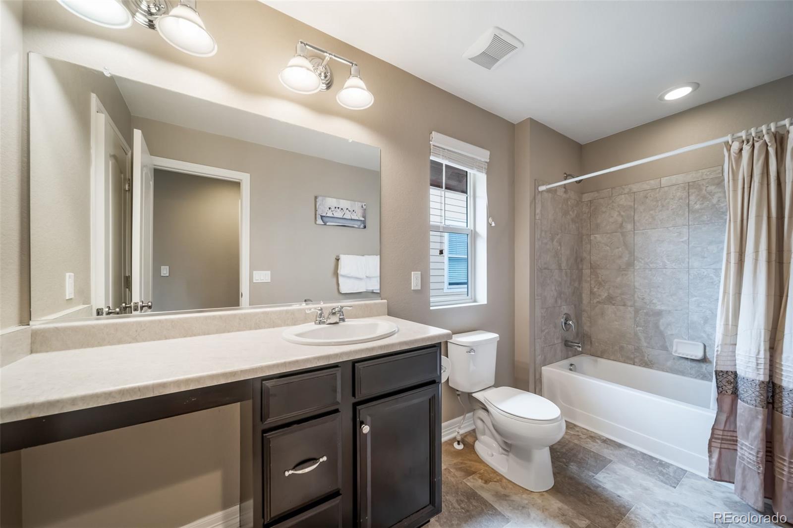 MLS Image #34 for 4966  akron street,denver, Colorado