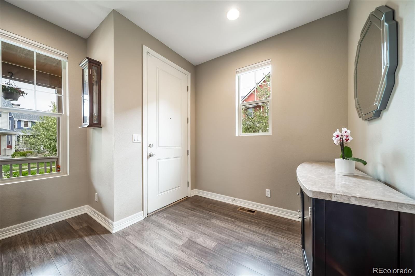 MLS Image #6 for 4966  akron street,denver, Colorado