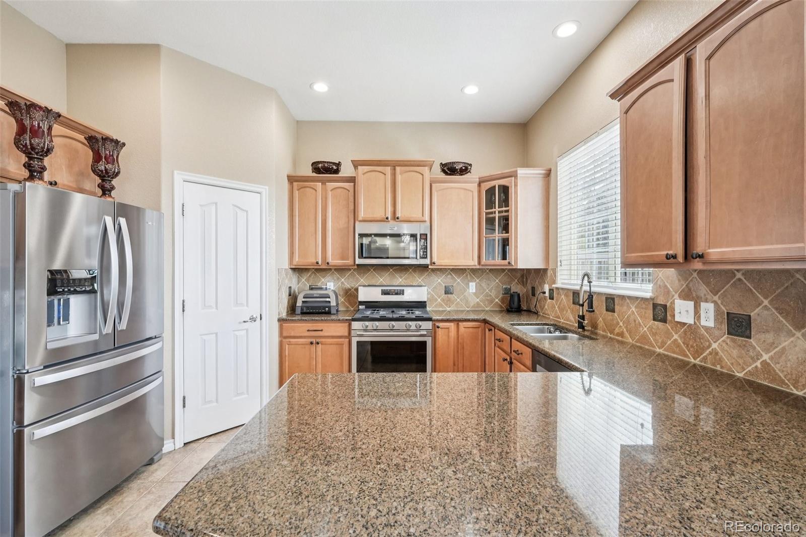 MLS Image #9 for 10916  towerbridge road,highlands ranch, Colorado