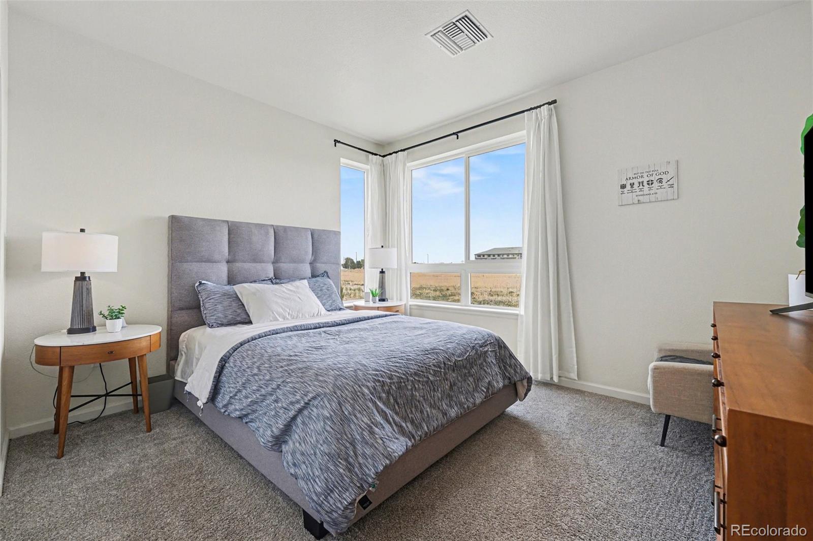 MLS Image #10 for 6153 n ceylon street,denver, Colorado