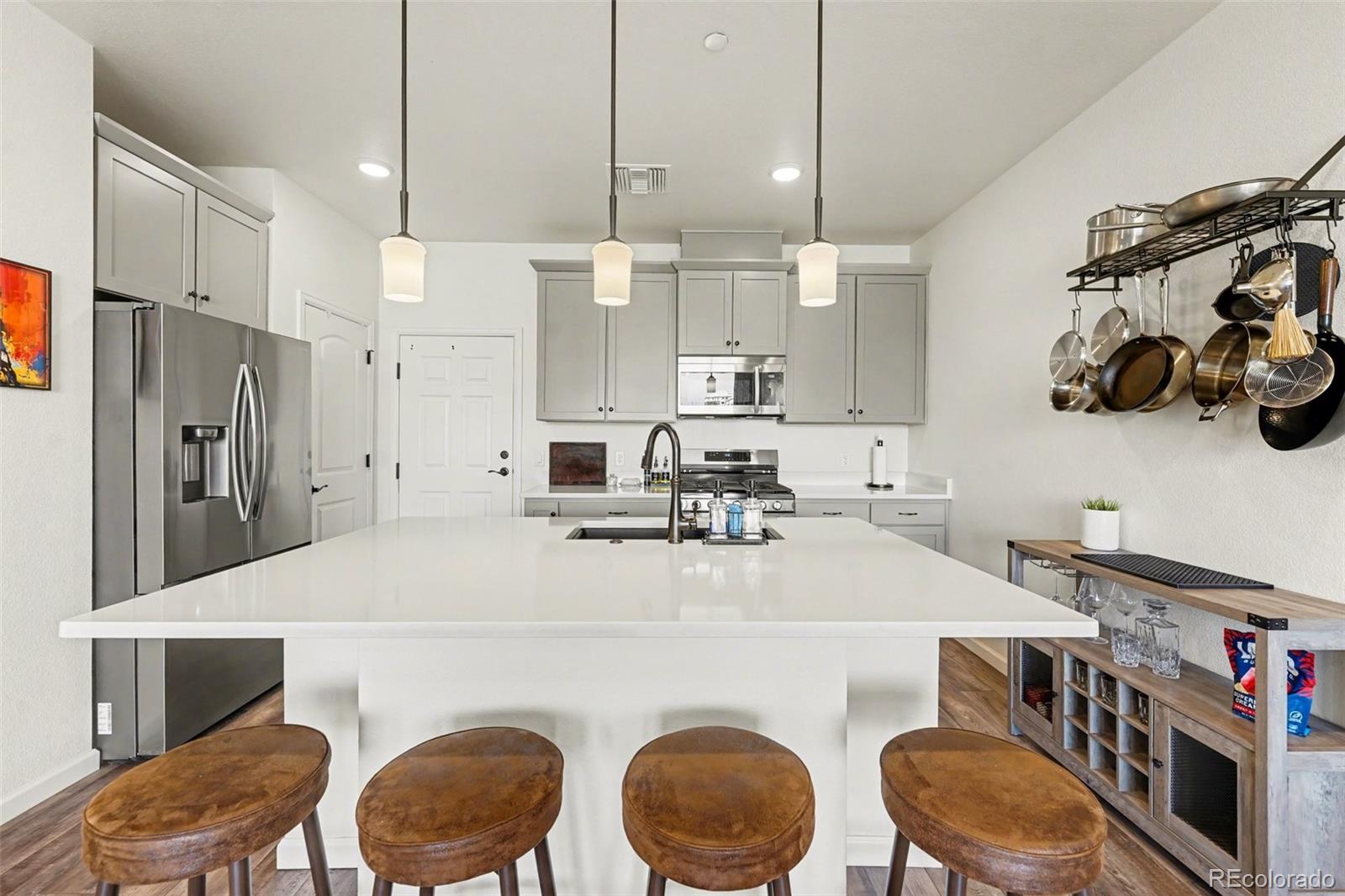 MLS Image #6 for 6153 n ceylon street,denver, Colorado