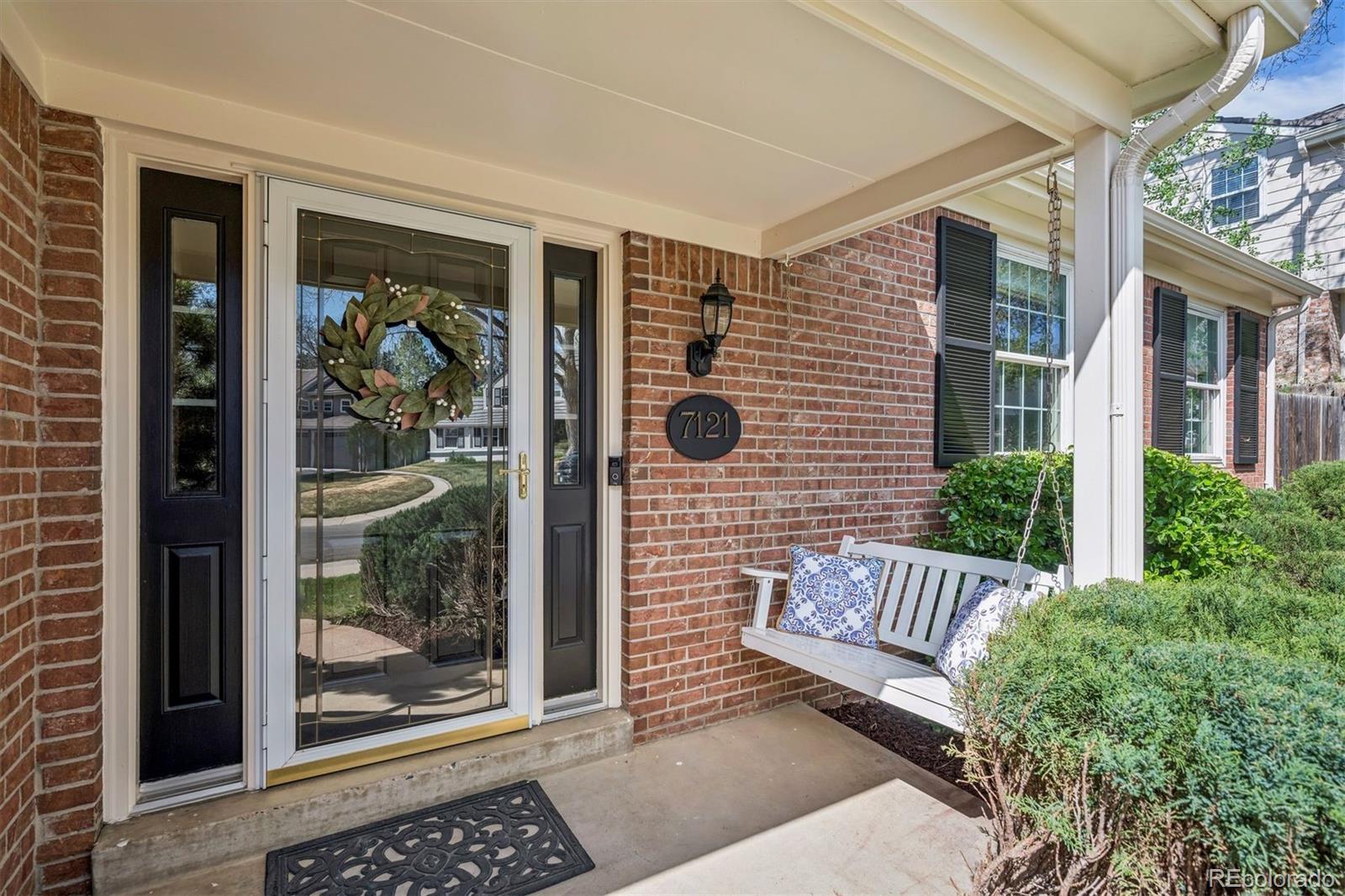 MLS Image #1 for 7121 e hinsdale place,centennial, Colorado