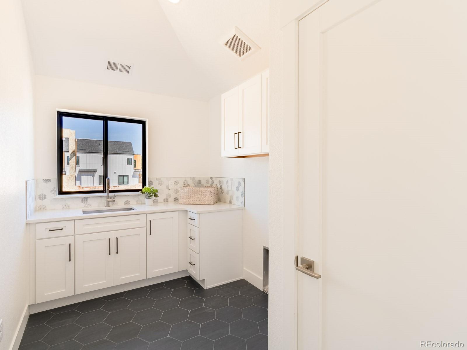 MLS Image #20 for 351 s foote avenue,lafayette, Colorado