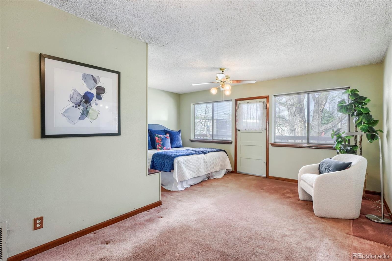 MLS Image #10 for 943 s pennsylvania street,denver, Colorado