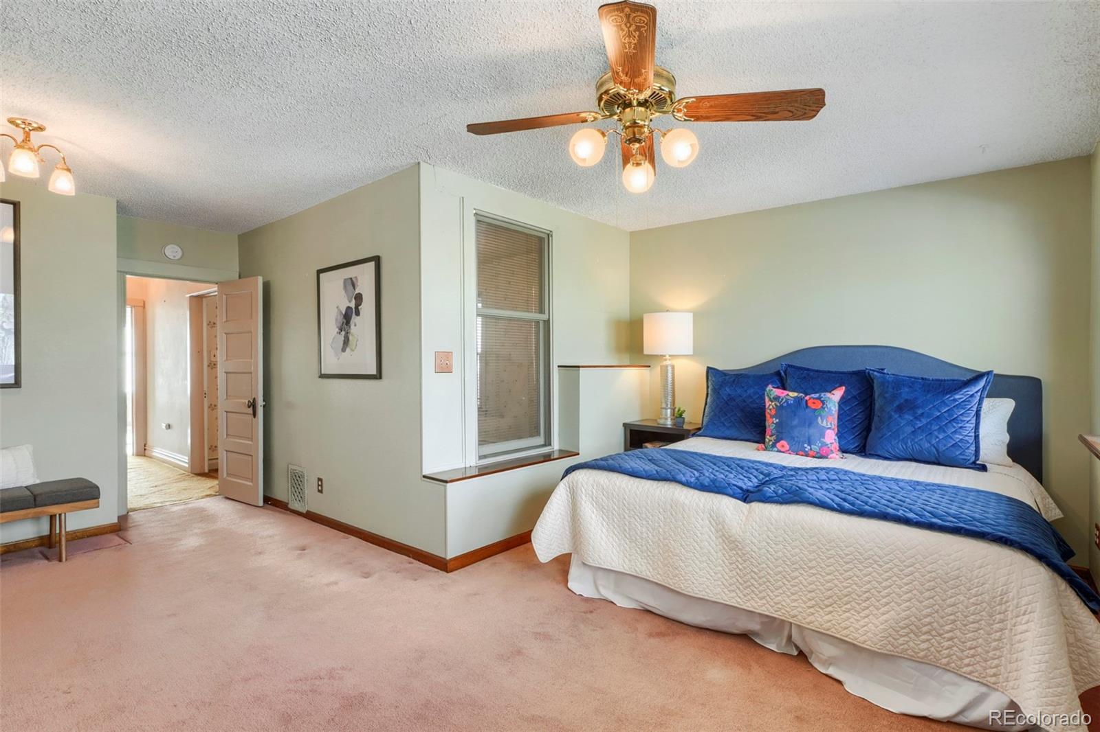 MLS Image #11 for 943 s pennsylvania street,denver, Colorado