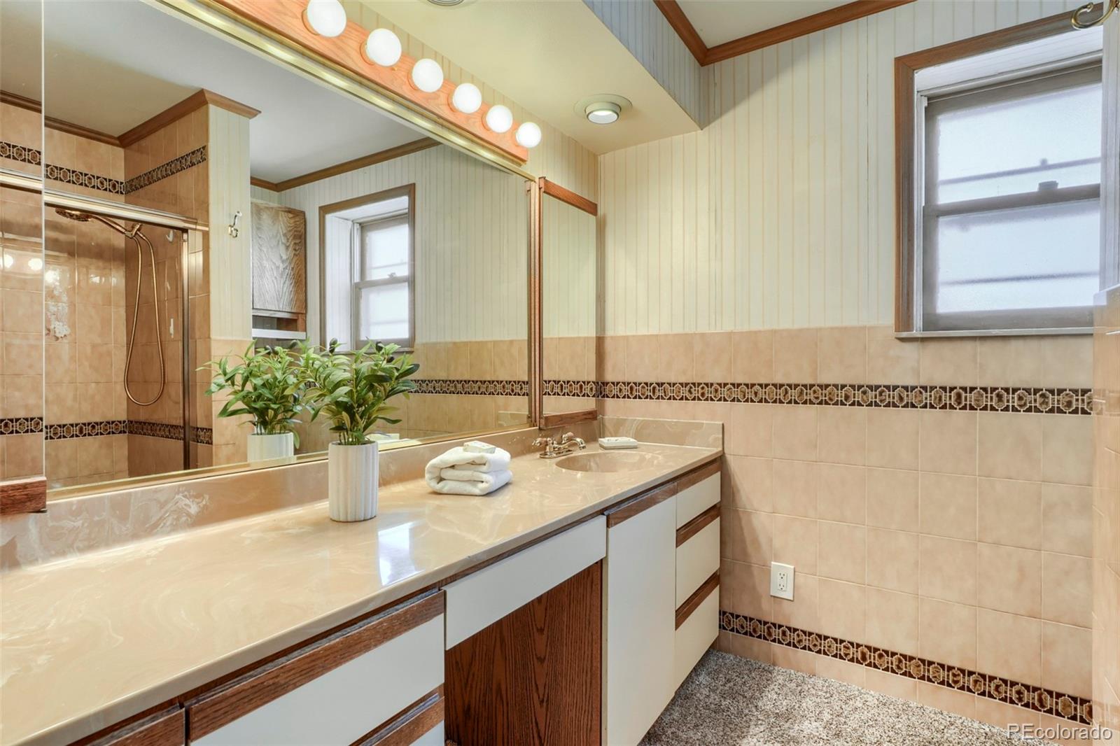 MLS Image #14 for 943 s pennsylvania street,denver, Colorado