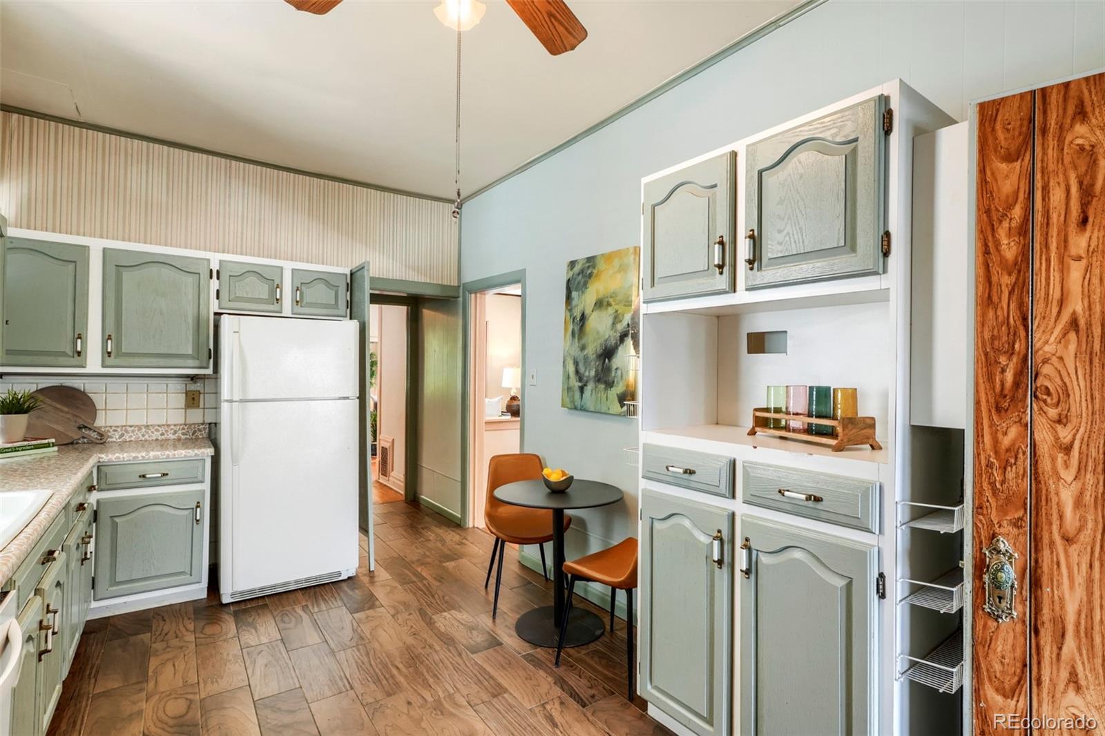 MLS Image #8 for 943 s pennsylvania street,denver, Colorado