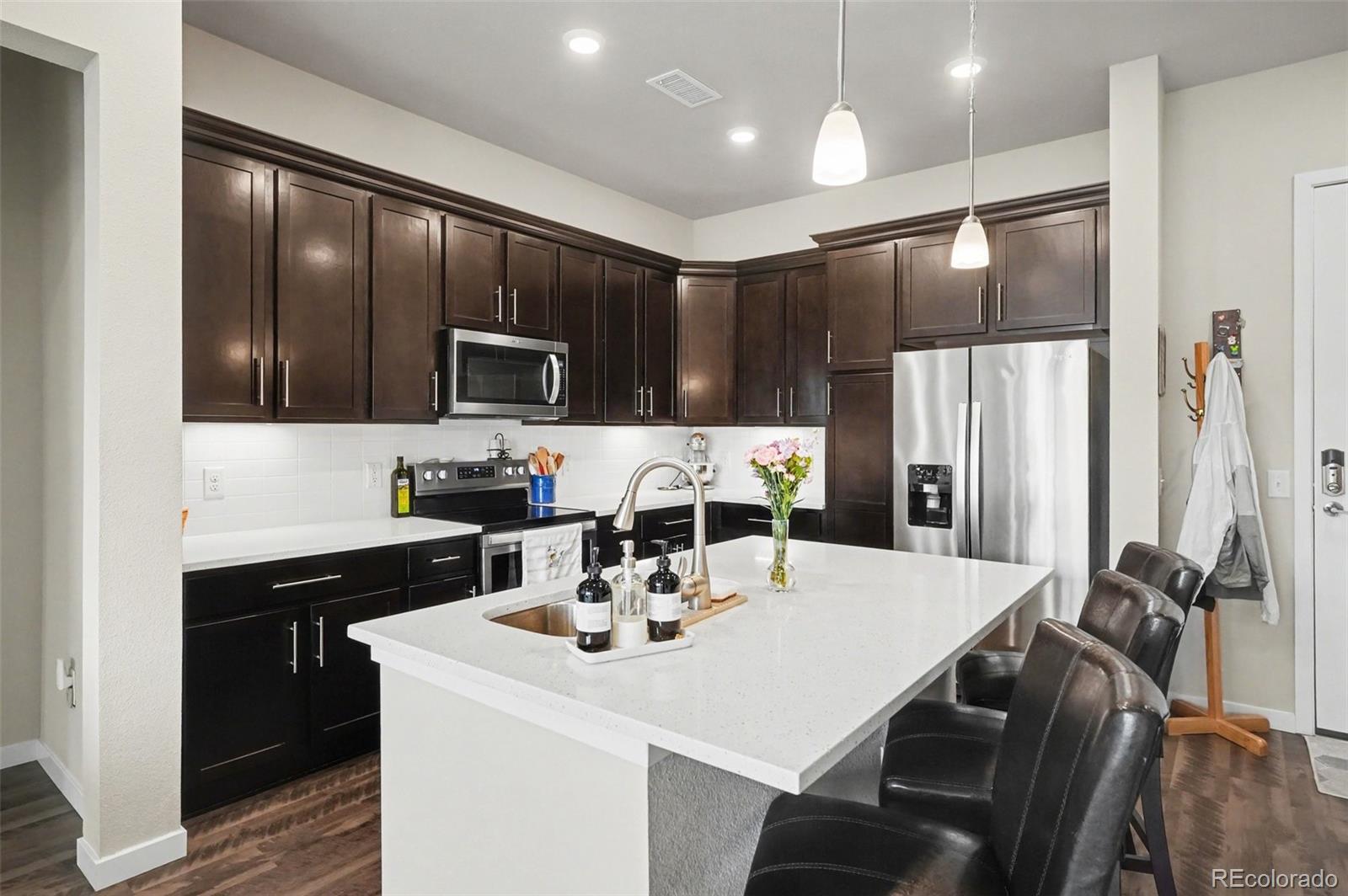 MLS Image #1 for 420 e fremont place,centennial, Colorado