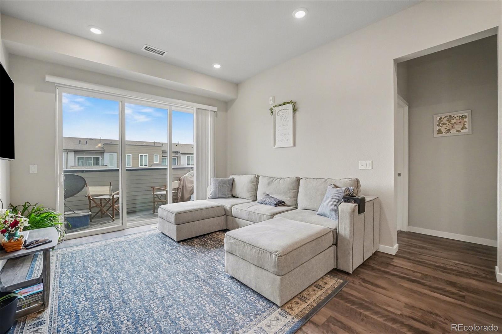 MLS Image #5 for 420 e fremont place,centennial, Colorado