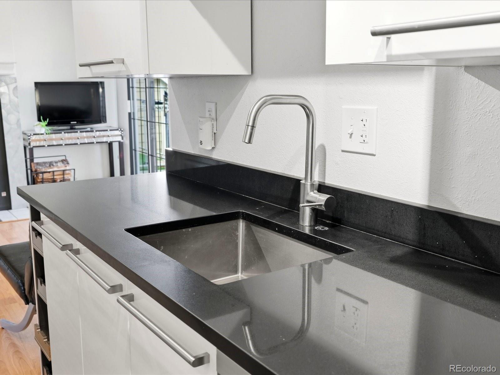 MLS Image #10 for 4791  white rock circle,boulder, Colorado