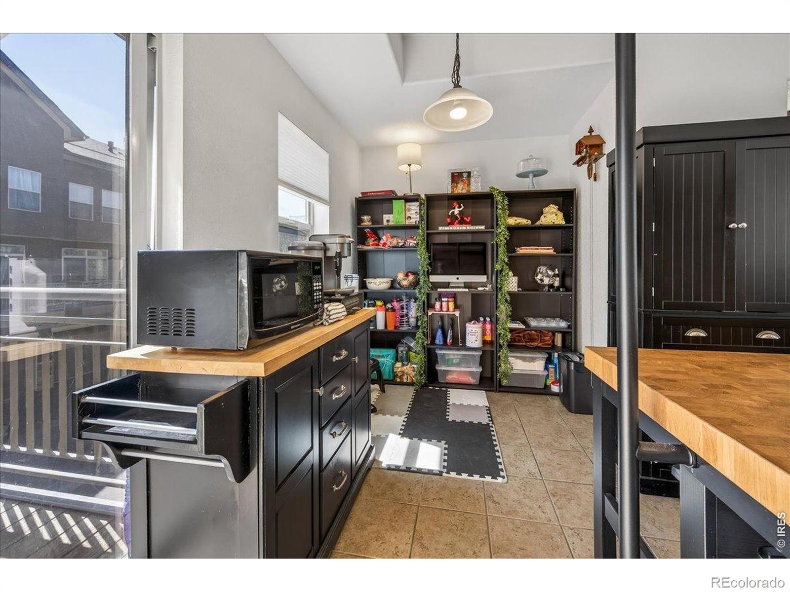 MLS Image #11 for 18767 e yale circle,aurora, Colorado