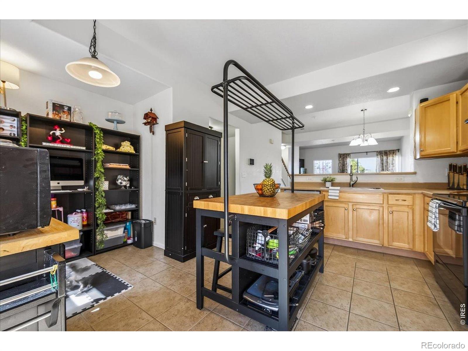 MLS Image #12 for 18767 e yale circle,aurora, Colorado