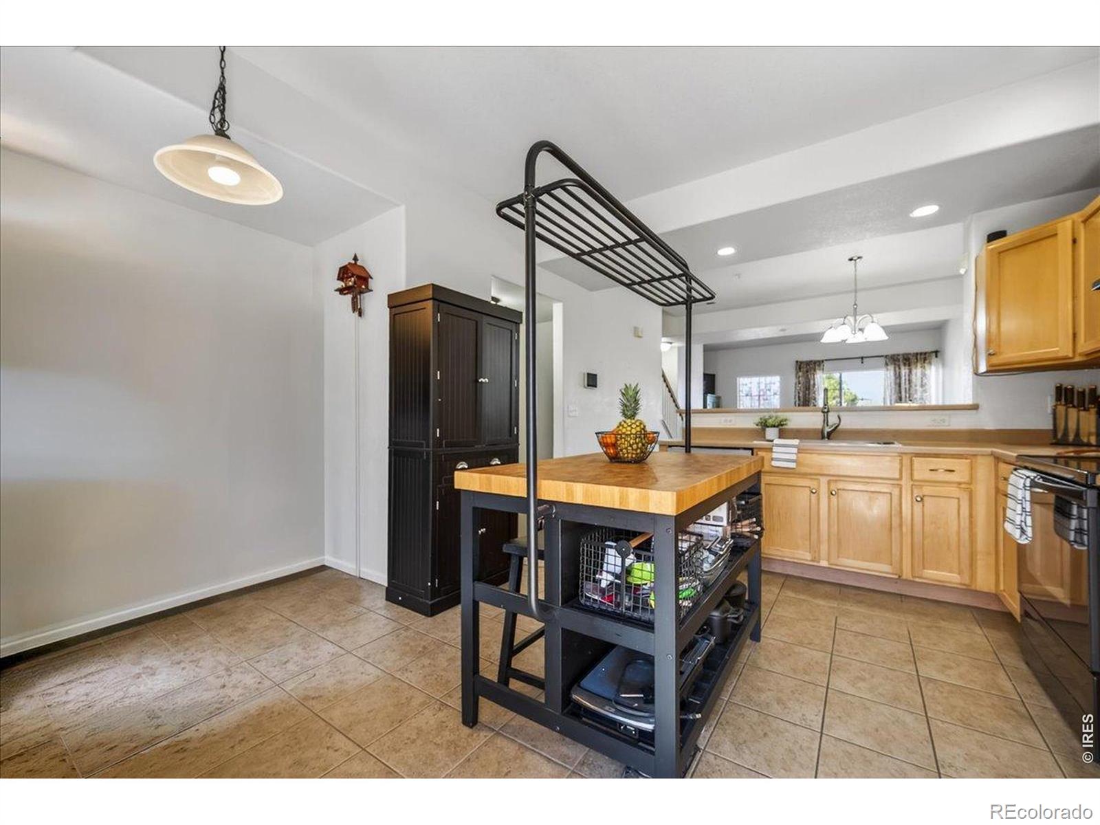 MLS Image #8 for 18767 e yale circle,aurora, Colorado