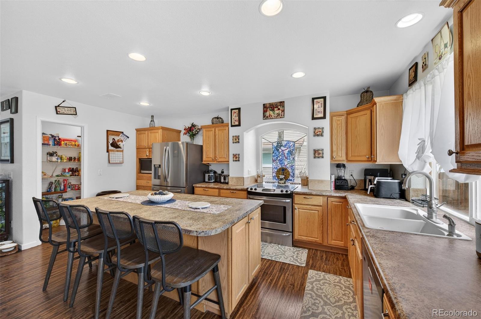 MLS Image #11 for 11886  helena street,commerce city, Colorado