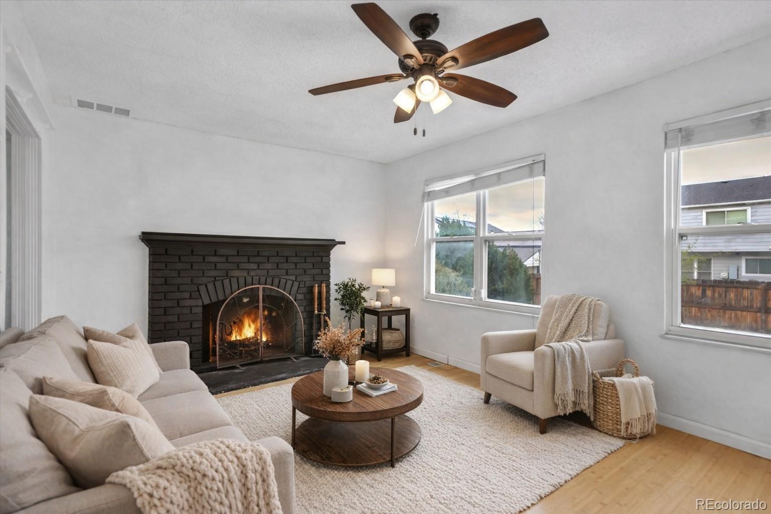 MLS Image #18 for 1024 s mobile street,aurora, Colorado