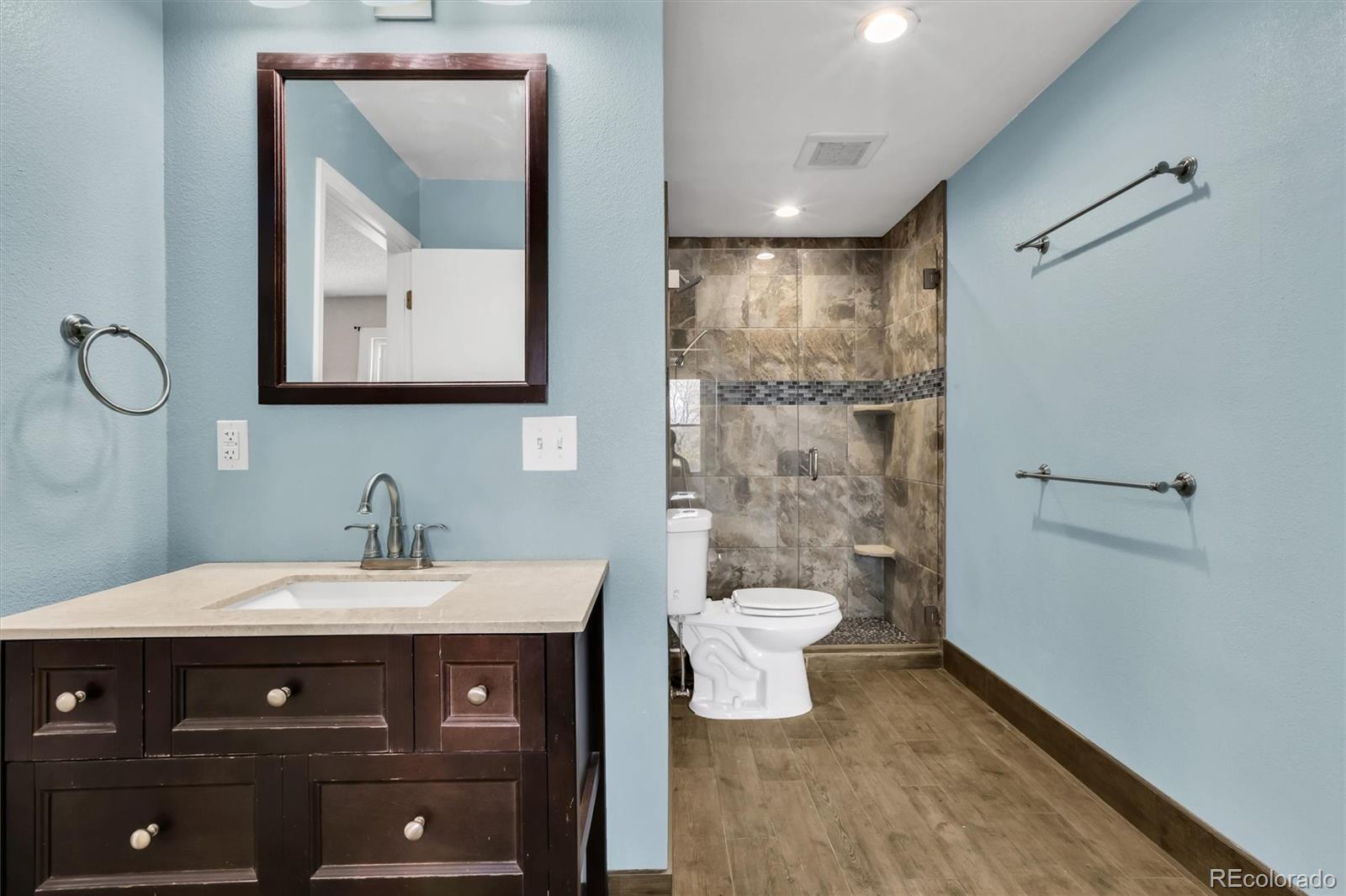 MLS Image #25 for 1024 s mobile street,aurora, Colorado