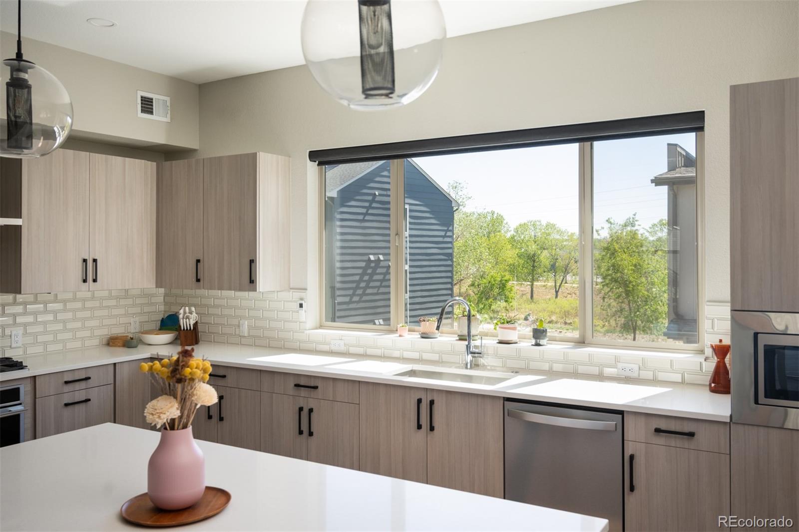 MLS Image #21 for 5003 s platte river parkway,littleton, Colorado