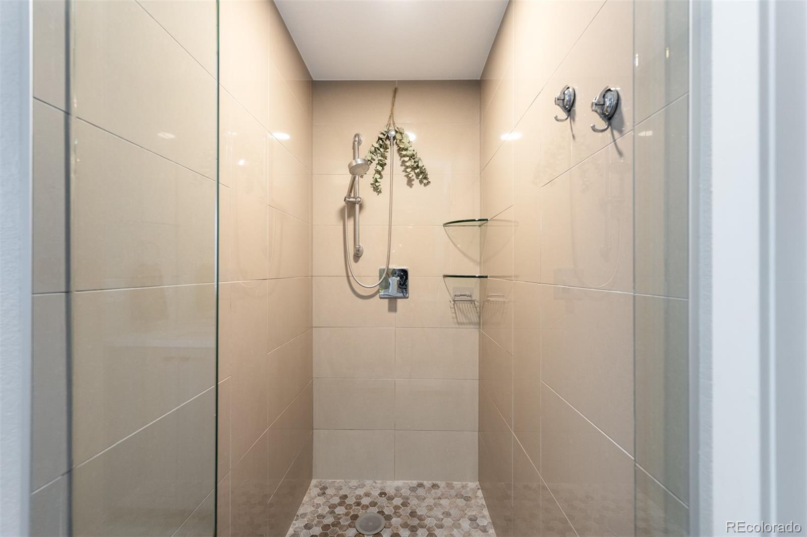 MLS Image #31 for 5003 s platte river parkway,littleton, Colorado