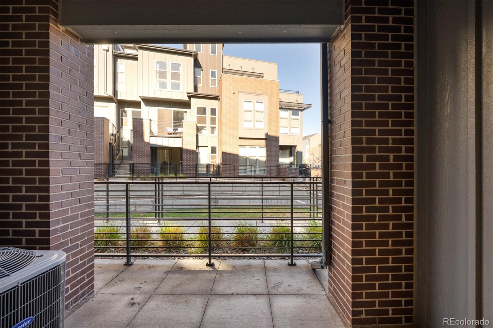 MLS Image #6 for 5003 s platte river parkway,littleton, Colorado