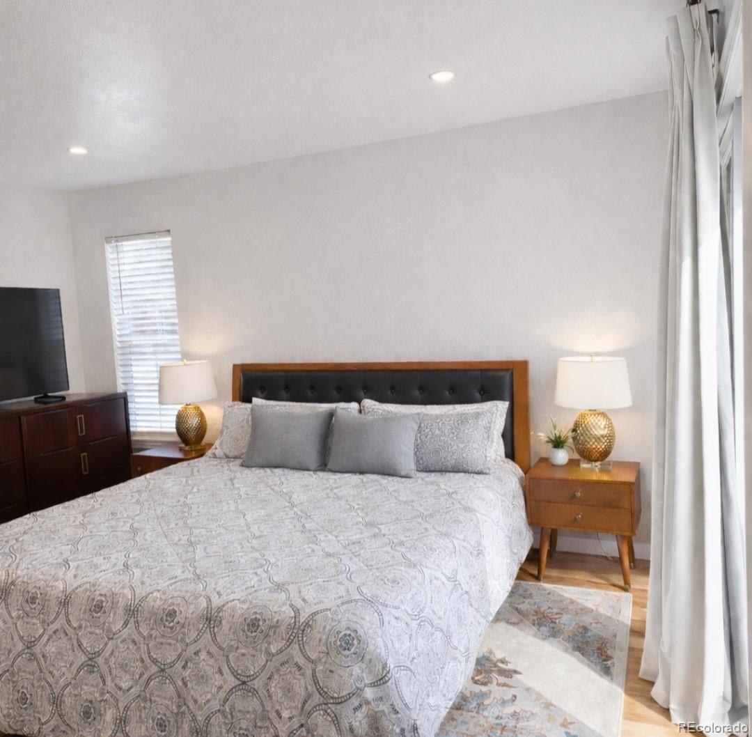 MLS Image #14 for 9002 e amherst drive a,denver, Colorado