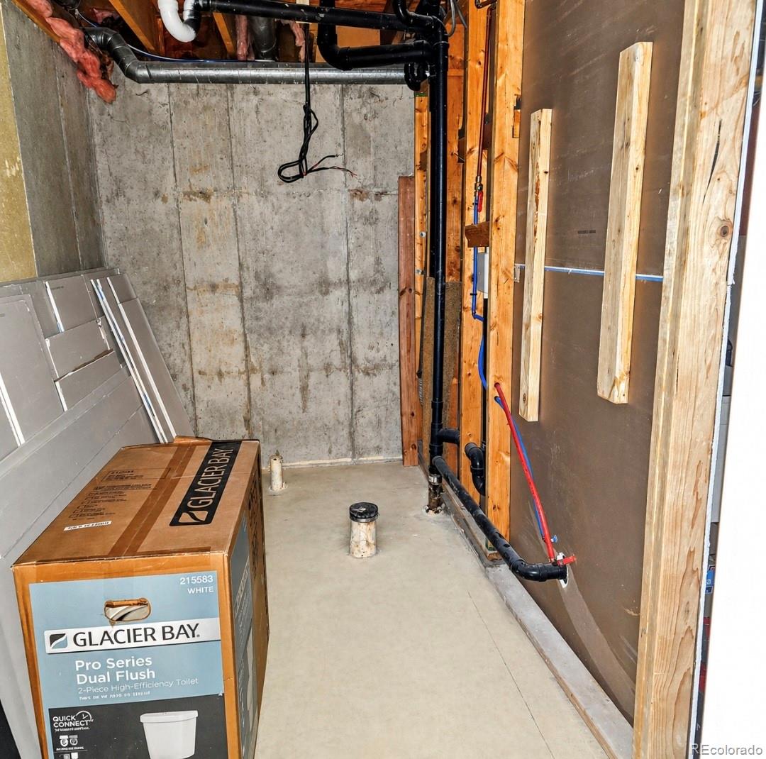MLS Image #28 for 9002 e amherst drive a,denver, Colorado
