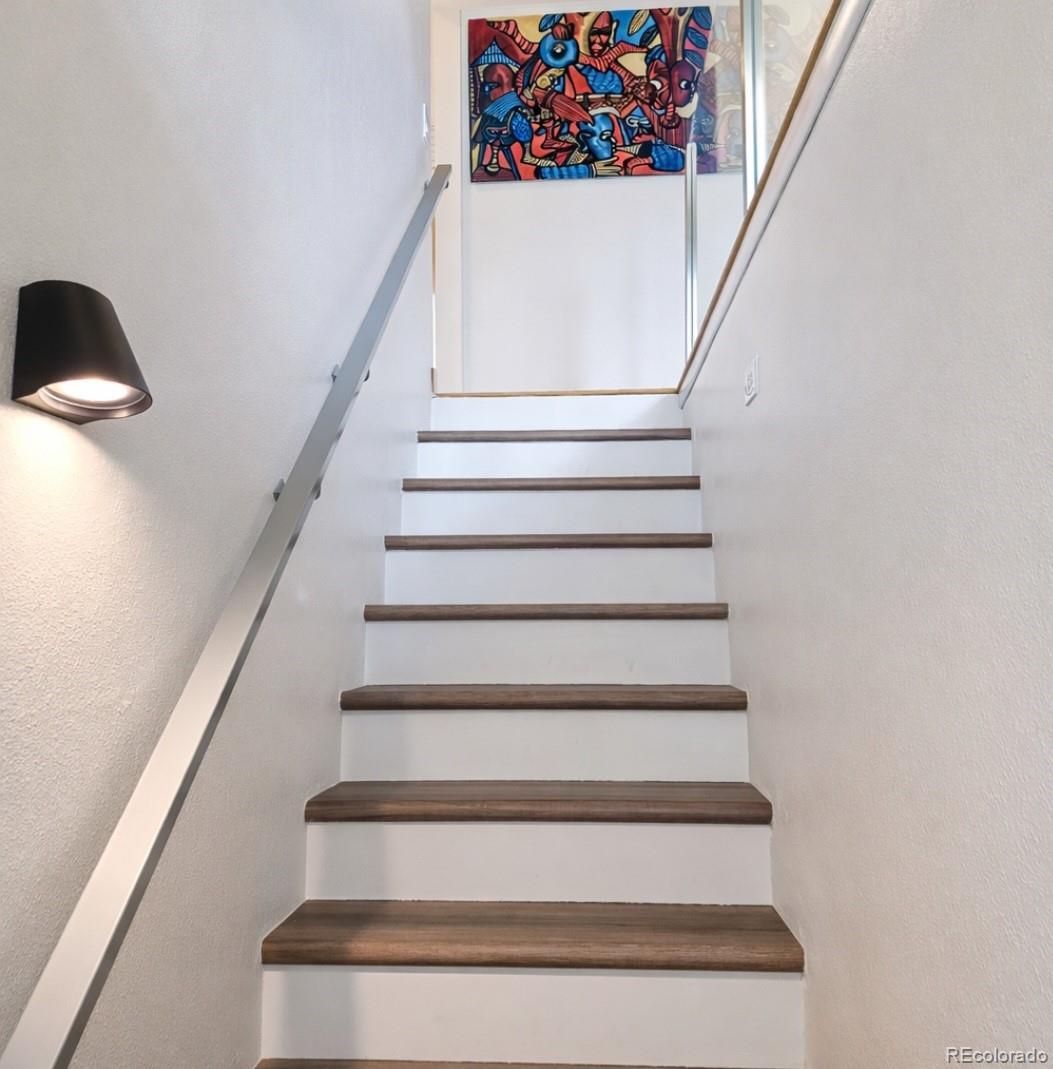MLS Image #4 for 9002 e amherst drive a,denver, Colorado