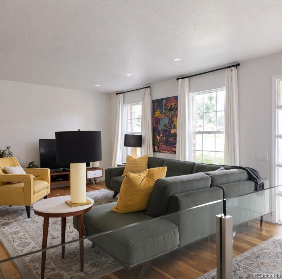 MLS Image #6 for 9002 e amherst drive a,denver, Colorado
