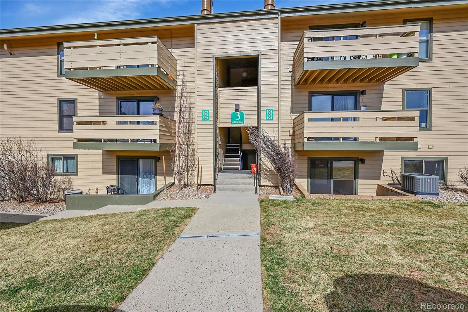 MLS Image #1 for 420  zang street 108,lakewood, Colorado