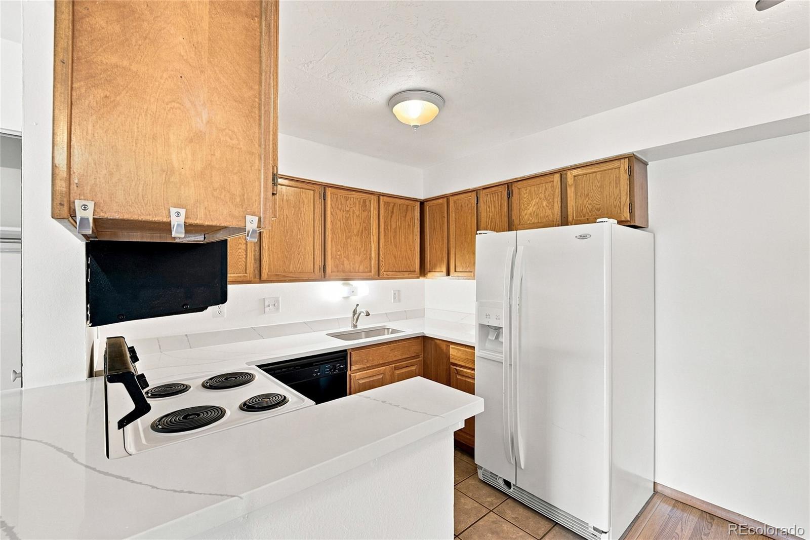 MLS Image #8 for 420  zang street 108,lakewood, Colorado