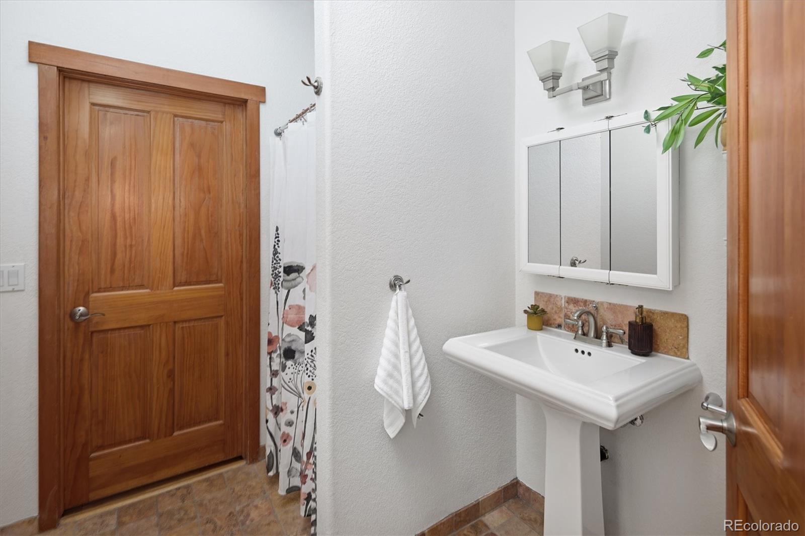MLS Image #27 for 1835 s milwaukee street,denver, Colorado