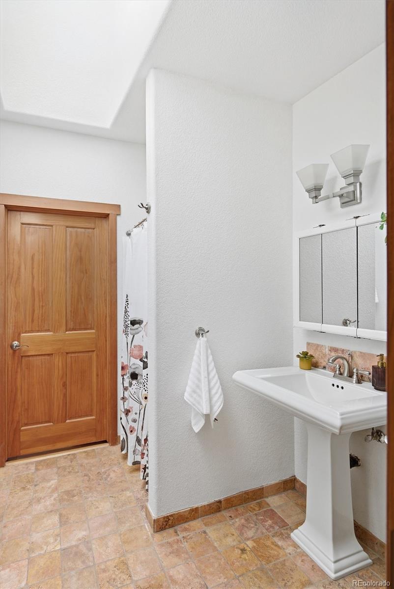 MLS Image #28 for 1835 s milwaukee street,denver, Colorado