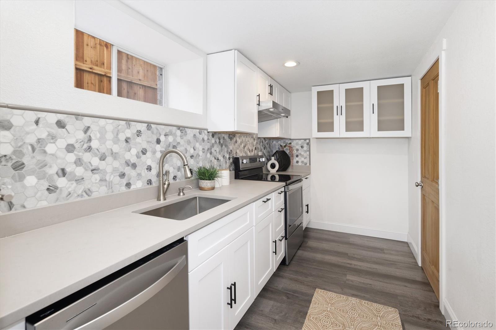 MLS Image #33 for 1835 s milwaukee street,denver, Colorado