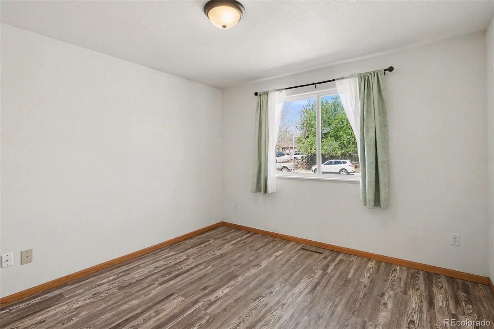 MLS Image #15 for 1625  55th avenue,greeley, Colorado