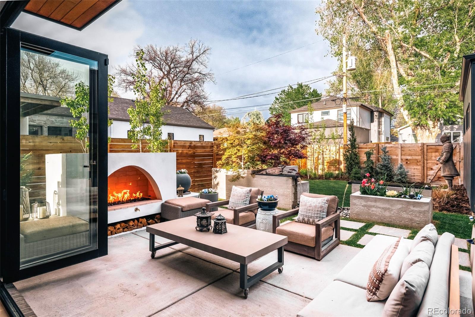 MLS Image #11 for 1130 s cook street,denver, Colorado