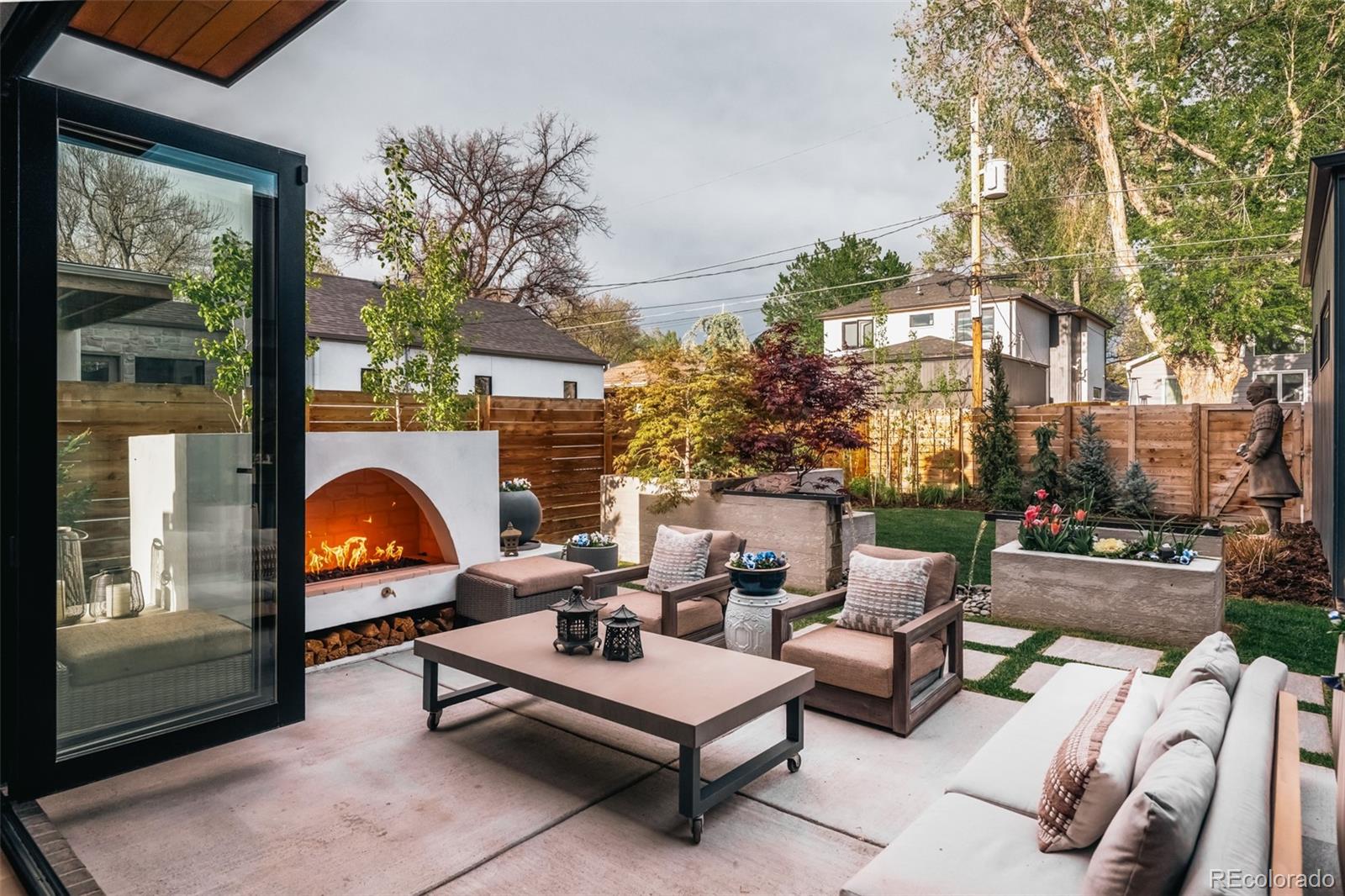 MLS Image #12 for 1130 s cook street,denver, Colorado