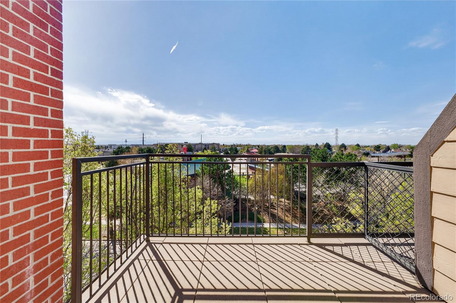 MLS Image #10 for 15475  andrews drive,denver, Colorado
