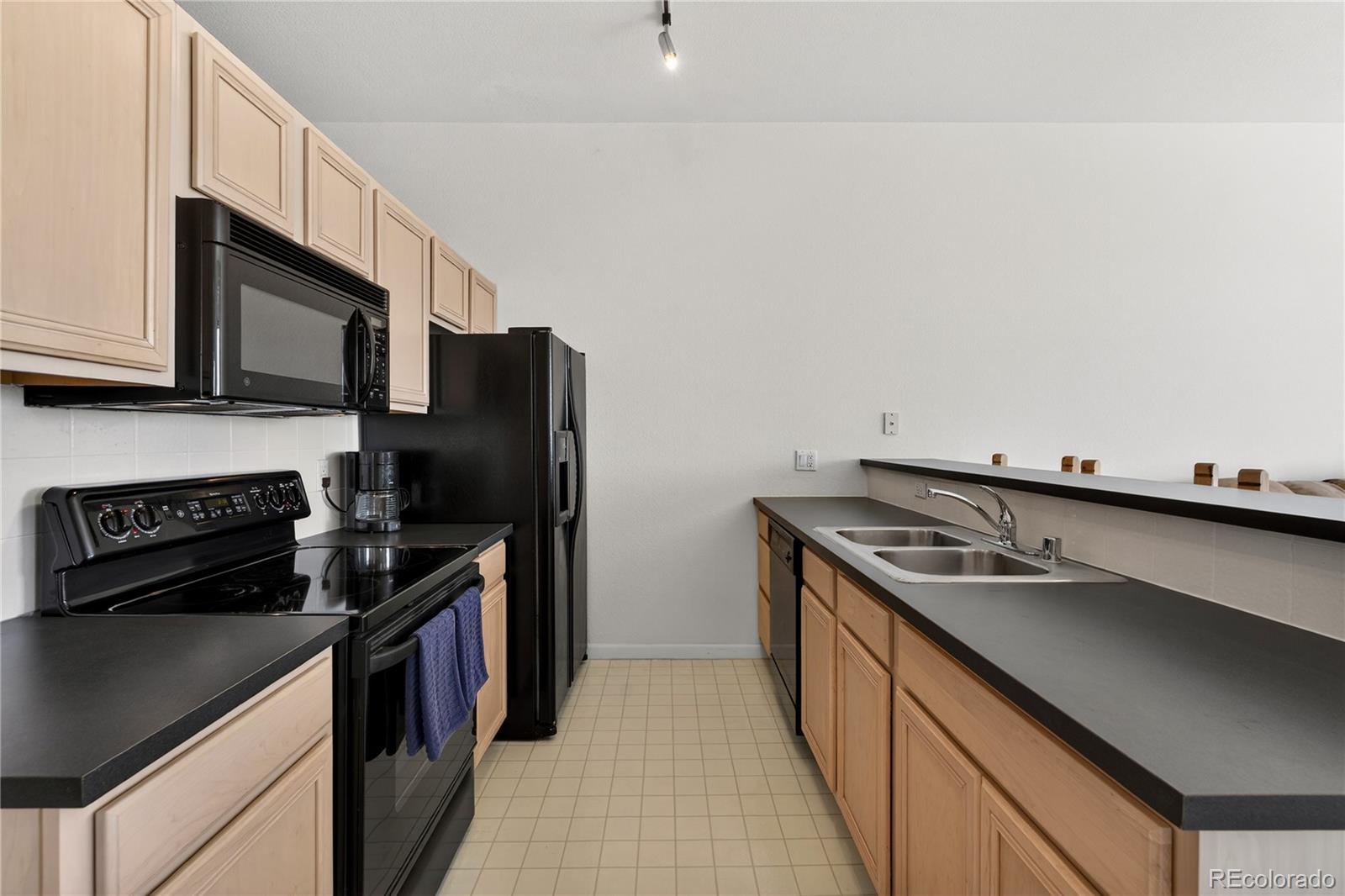 MLS Image #2 for 15475  andrews drive,denver, Colorado