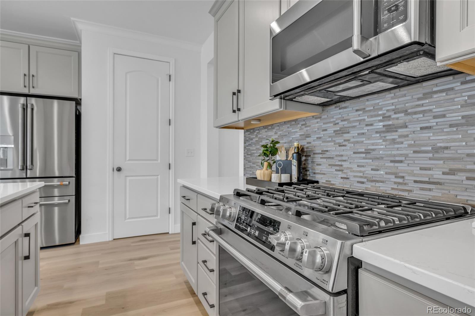 MLS Image #10 for 180 n edge cliff street,castle rock, Colorado