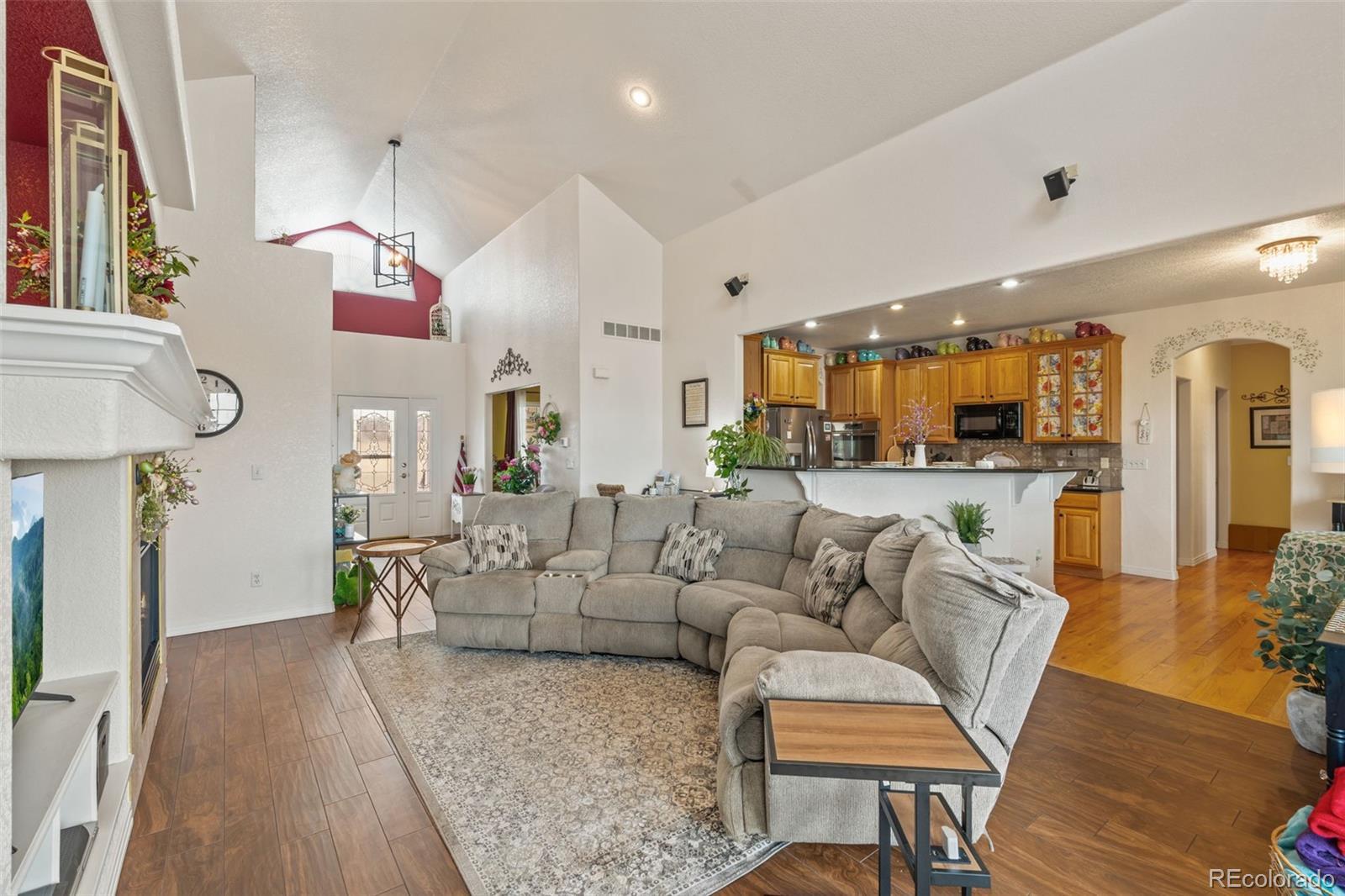 MLS Image #4 for 979  pinehurst court,bennett, Colorado