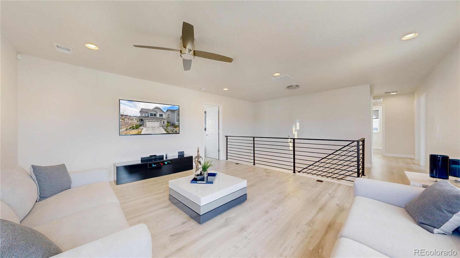 MLS Image #15 for 27615 e geddes place,aurora, Colorado