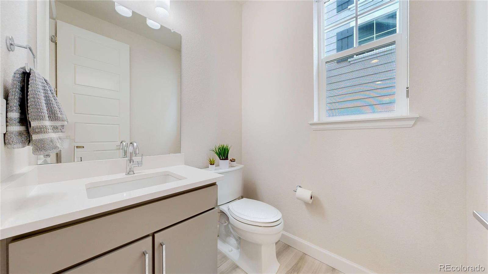 MLS Image #27 for 27615 e geddes place,aurora, Colorado
