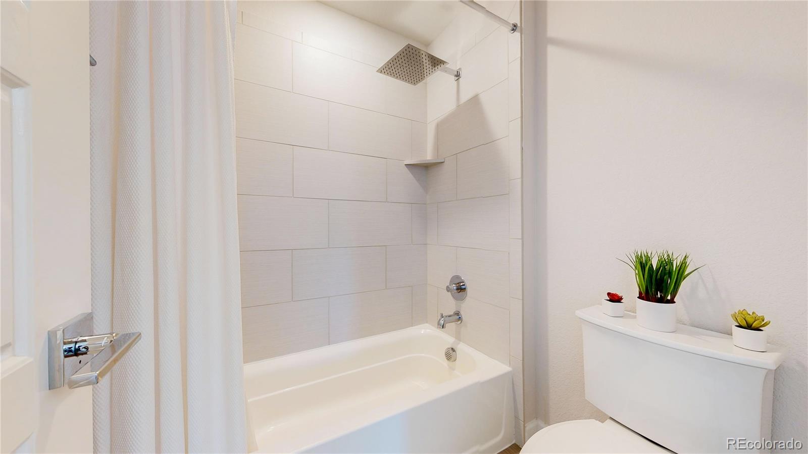 MLS Image #39 for 27615 e geddes place,aurora, Colorado