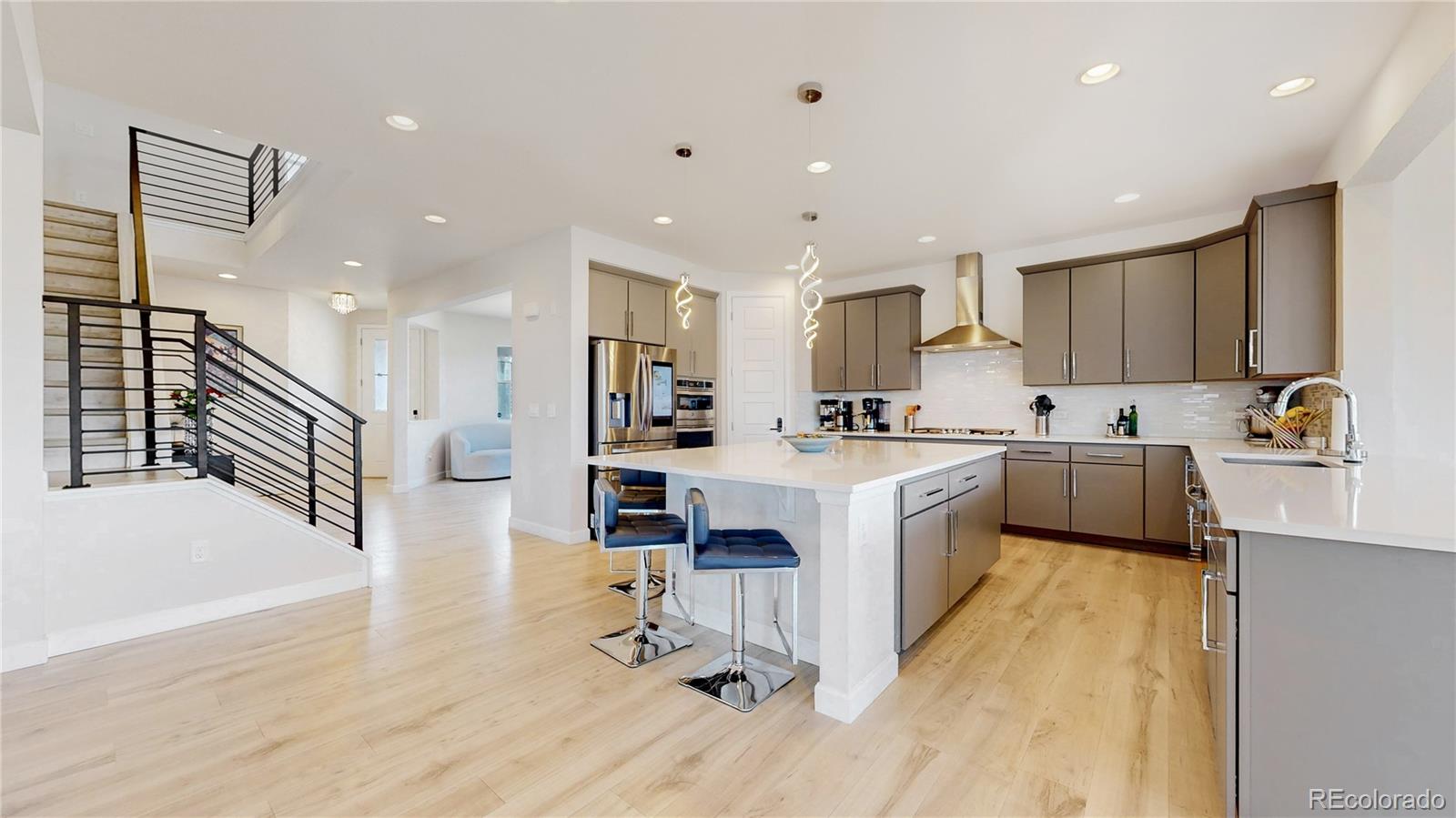 MLS Image #6 for 27615 e geddes place,aurora, Colorado