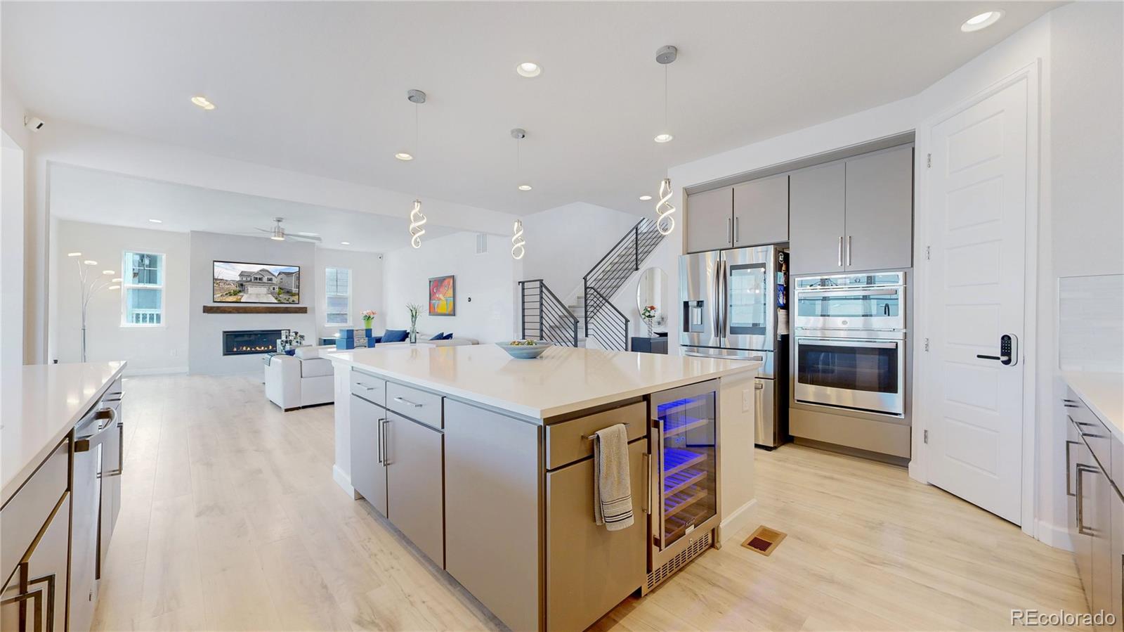 MLS Image #7 for 27615 e geddes place,aurora, Colorado