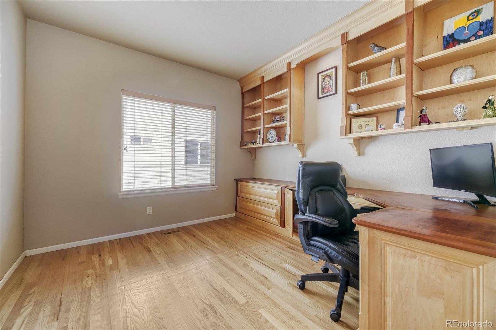MLS Image #11 for 10093  eagle valley way,highlands ranch, Colorado