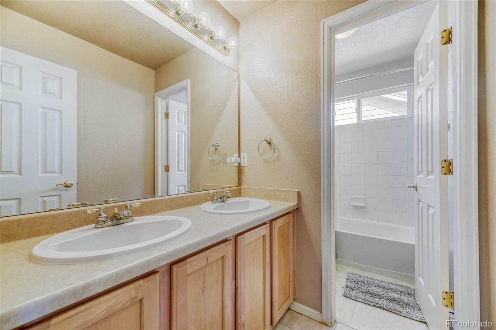 MLS Image #22 for 10093  eagle valley way,highlands ranch, Colorado